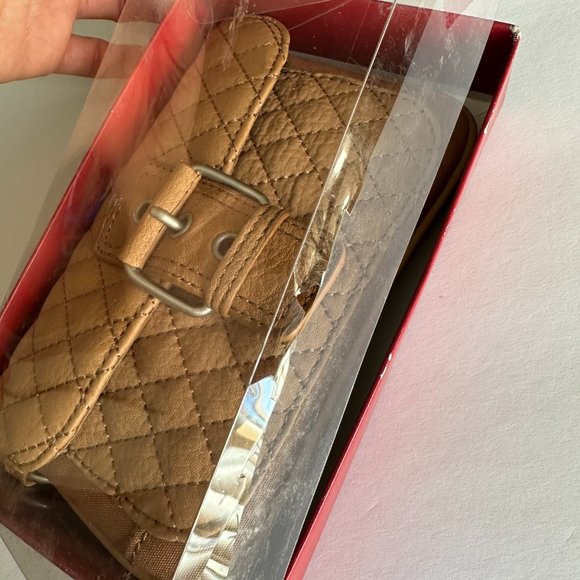 Old Navy Tan Wristlet/Wallet NEW - Picture 11 of 11